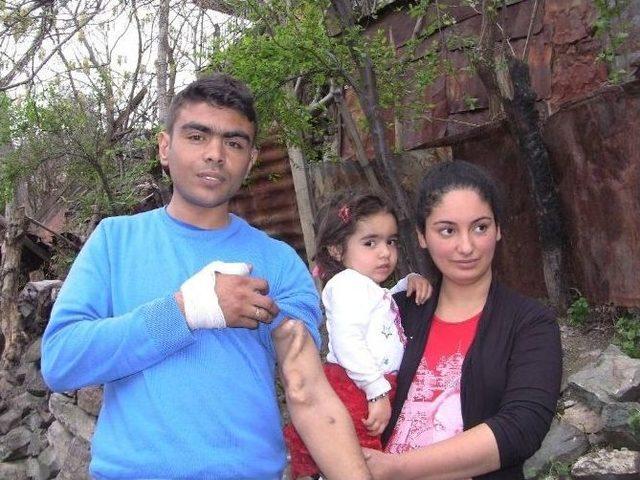 D&uuml;nya B&ouml;brek G&uuml;n&uuml;&rsquo;nde Eşine B&ouml;breğini Verdi 1