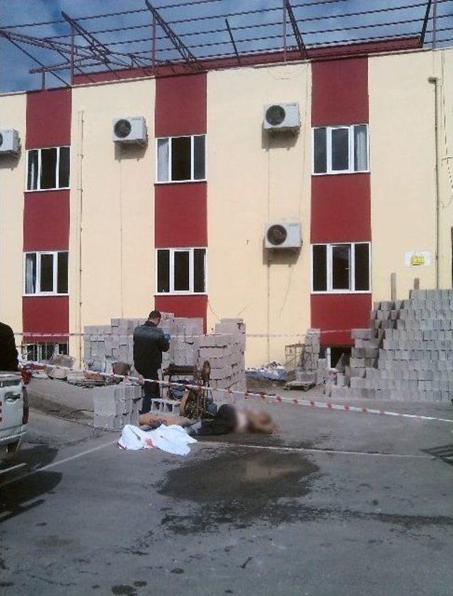 İnşaattan D&uuml;şen İş&ccedil;i &Ouml;ld&uuml; 1