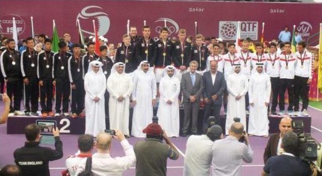 İzmir Yamanlar Koleji Teniste D&uuml;nya 3 &uuml;nc&uuml;s&uuml; 1