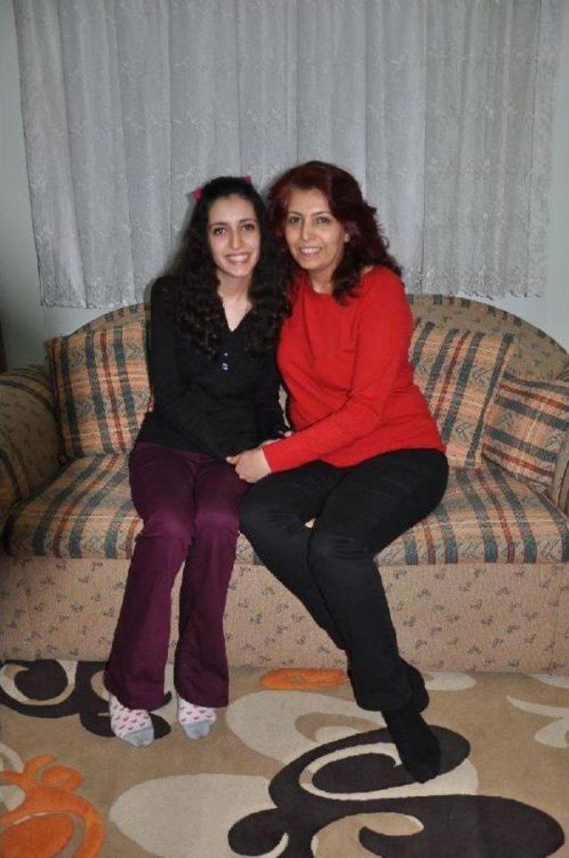 &Ccedil;orum&rsquo;Da Anne Ve Kızı Ygs ye Birlikte Girdi 3
