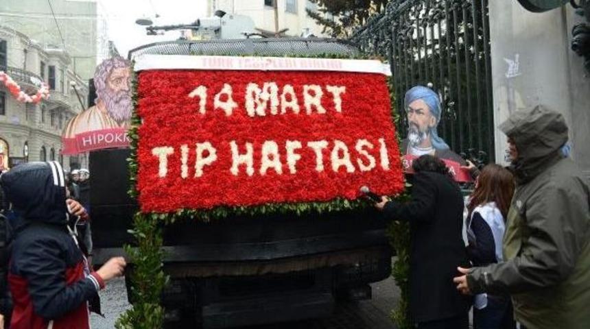 Geleneksel "14 Mart Tıp Haftası Y&uuml;r&uuml;y&uuml;ş&uuml;" Yarıda Kaldı