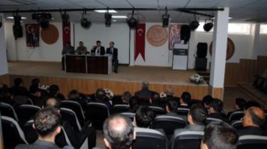 Okul &Ccedil;evresi G&uuml;venliği Toplantısı Yapıldı