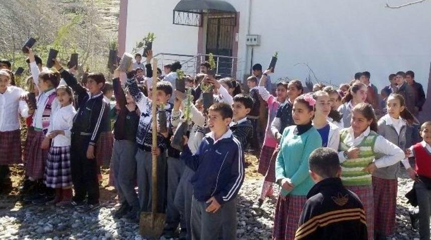 &lsquo;okullar Hayat Olsun&rsquo; Projesi