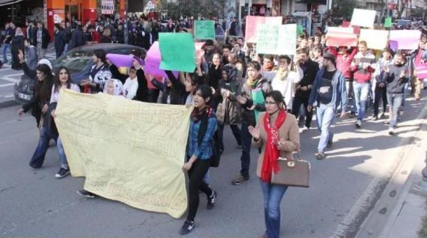 Şanlıurfa&rsquo;Da Dbp'li Kadınlardan Y&uuml;r&uuml;y&uuml;ş