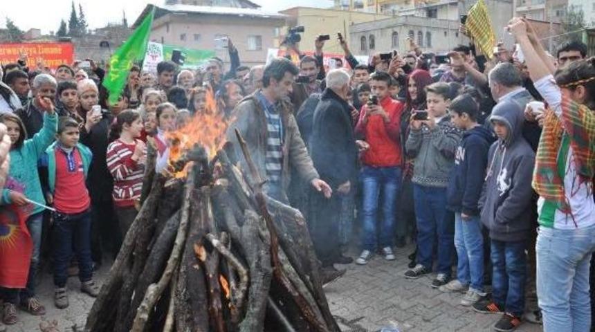 İslahiye'de Hdp'lilerden Nevruz Kutlaması