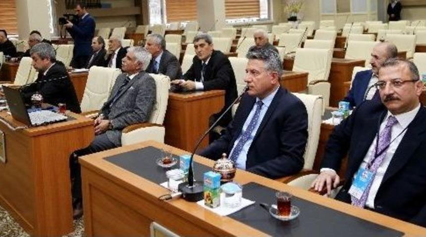 Başkan Sekmen Gazeteciler Konfederasyonu Y&ouml;netim Kurulu&rsquo;nu Ağırladı