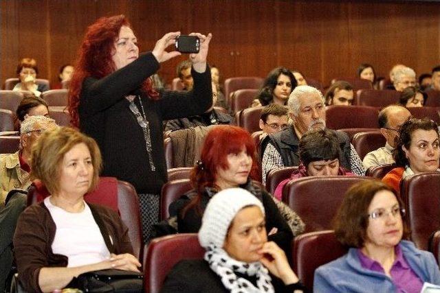 İzmir’de Öykü Günleri Yoğun İlgi Gördü