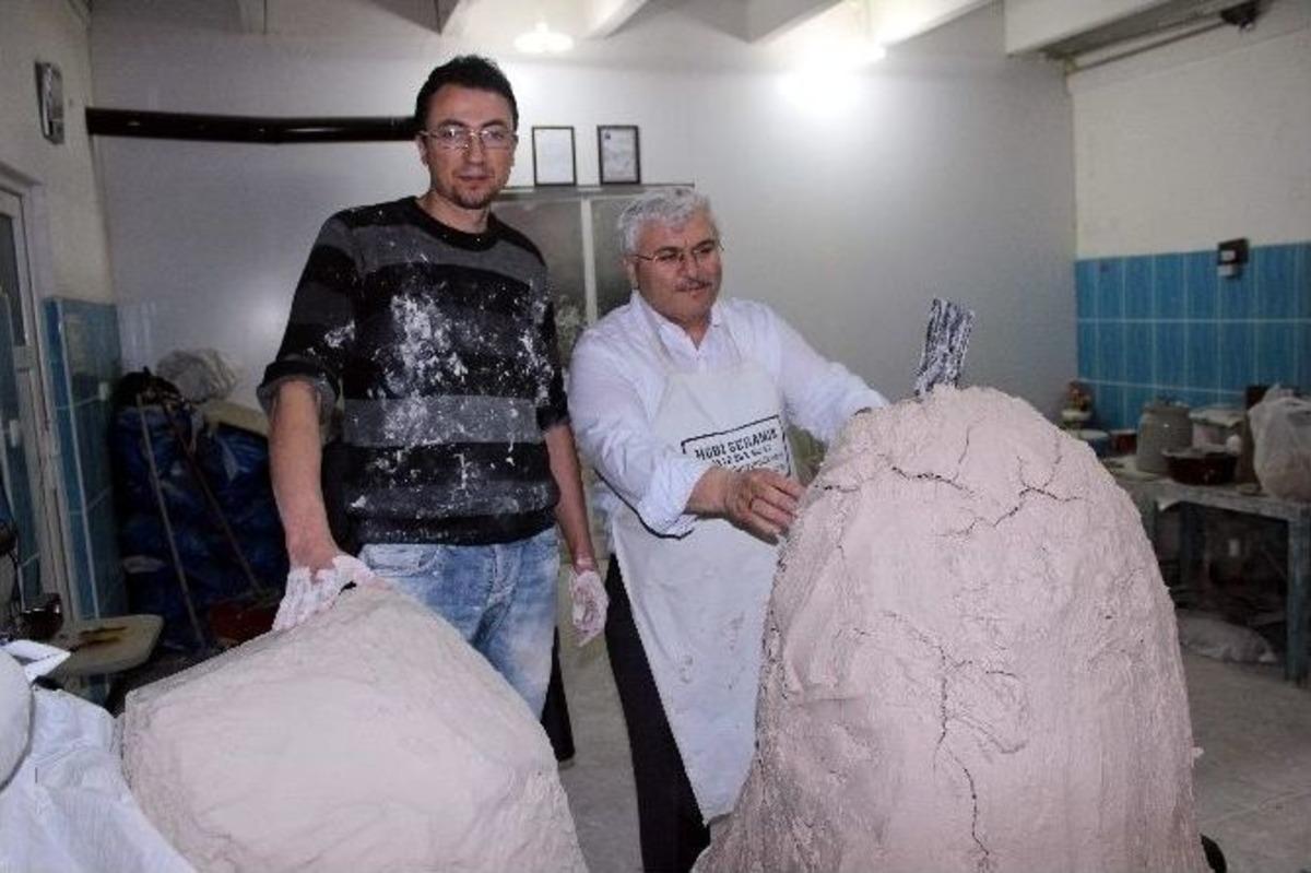 &Ccedil;arkın Başına Ge&ccedil;erek &Ccedil;amura Şekil Veren Mithat Ekici: &Ccedil;inicilik Artık D&uuml;nya Markası Olmalı