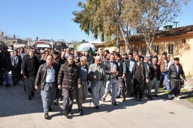 Ablasının Yaktığı Ayşe Gelinliğiyle Son Yolculuğuna Uğurlandı