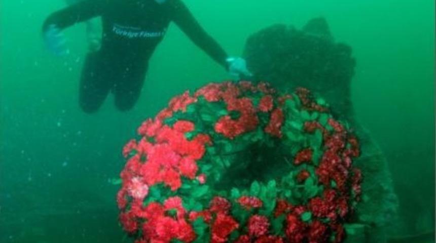 &Ccedil;anakkale Şehitleri I&ccedil;in Saygı Dalışı