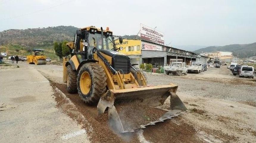 15 Yıllık Sorun &Ccedil;&ouml;z&uuml;ld&uuml;, Sanayi Sitesine Yol M&uuml;jdesi