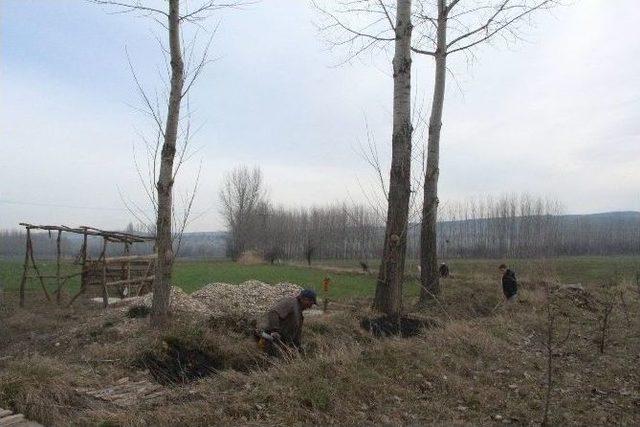 Hisarcık&rsquo;ta Sulama Kanalı Temizliği 2