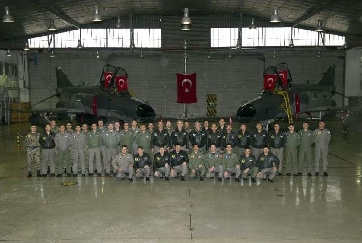 Rf-4e Keşif U&ccedil;aklarına Veda T&ouml;reni