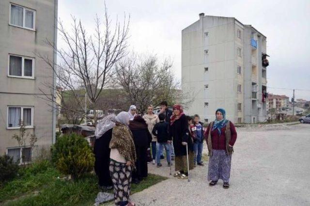 Ferizli'de Hibe Deprem Konutları Satışa Çıkarıldı