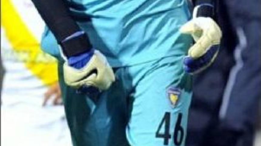 Bucaspor'da Kaleci &Ouml;mer'in D&ouml;n&uuml;ş&uuml;