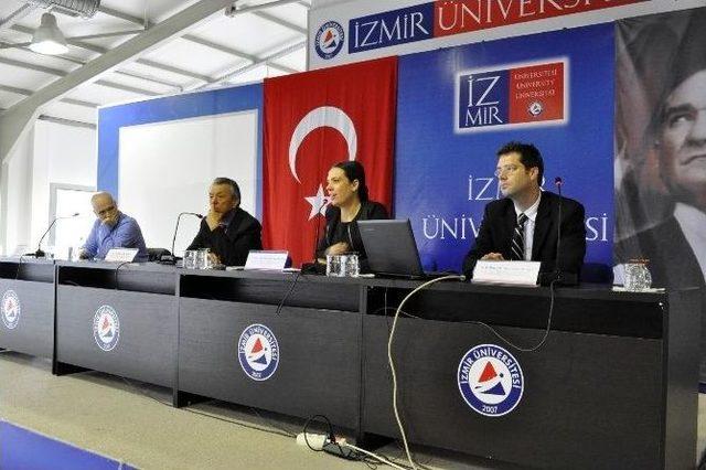 İzmir&rsquo;de Ab&rsquo;nin Geleceği Ve T&uuml;rkiye İlişkileri Masaya Yatırıldı 1