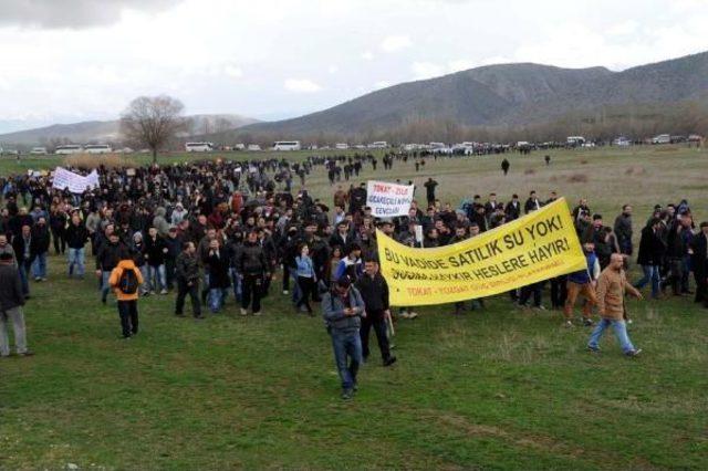 Gendarmerie Suppresses Protests Against Power Plant Construction With Tear Gas