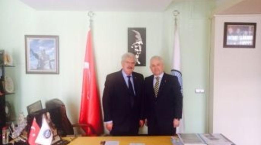 Ak Parti Kayseri Milletvekili Aday Adayı Suat &Ouml;zsoy Esnaf Ve Sanatk&acirc;rlar Odaları Birliği Başkanı Ahmet &Ouml;v&uuml;&ccedil;&rsquo;&uuml; Ziyaret Etti