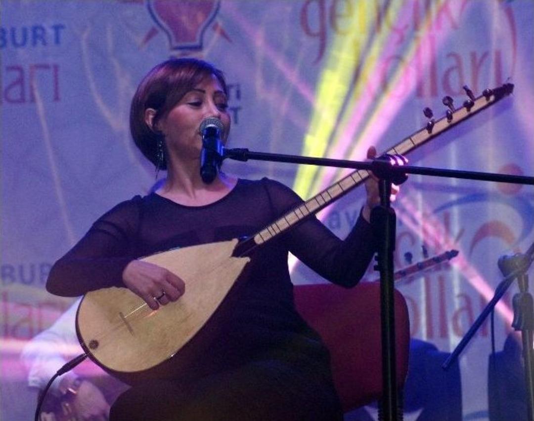 Bayburt Yudum Ve Muhsin Bayburtlu İle Coştu