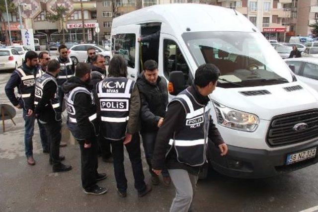 G&ouml;zaltındaki Polisler Adliyeye Sevk Edilecek 1