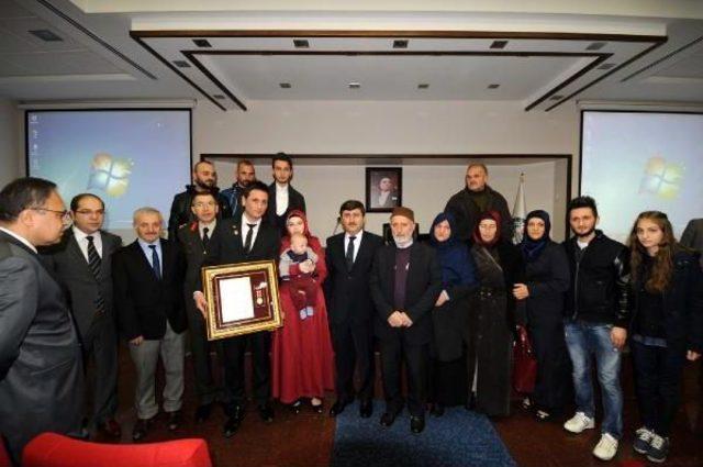 Trabzonlu Gaziye Devlet &Ouml;v&uuml;n&ccedil; Madalyası Verildi 3