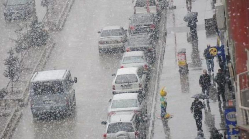Kış Hakkari'ye Geri Geldi