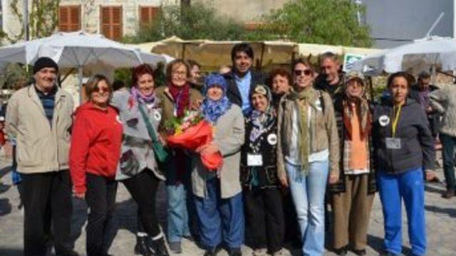 Foça Yeryüzü Pazarı, Dünya Birinciliğini Foçalılar’la Paylaştı