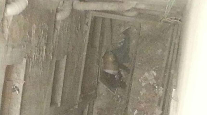 İntihar Eden Barmenin Cesedi Kokmaya Başlayınca Bulundu