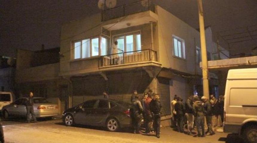 Eşini Boğarak &Ouml;ld&uuml;rmekten Aranan Koca Yakalandı