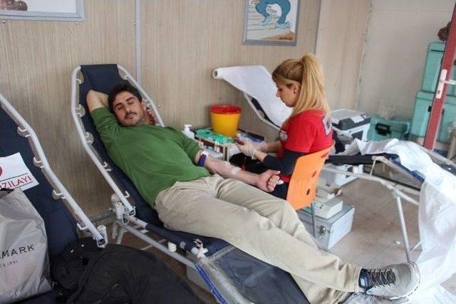 Kızılay&rsquo;dan K&uuml;rt&ccedil;e M&uuml;zik Dinletili Kan Bağışı Kampanyası 2