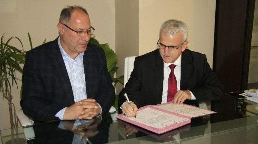 İmam Hatip Ortaokulu&rsquo;nun Devri Yapıldı