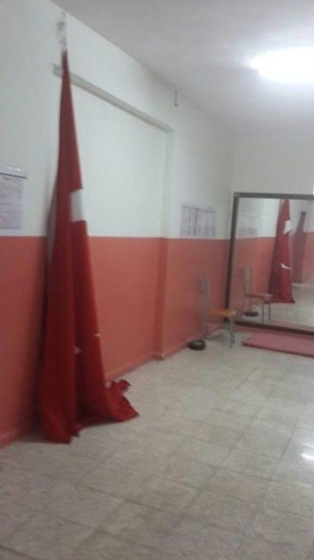 Okulda Spora Hayat Yok 2