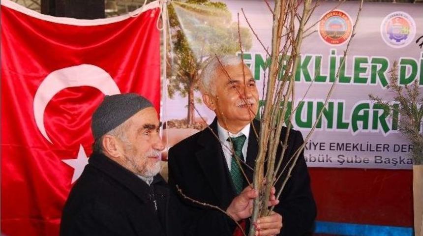 &ldquo;emekliler Diksin, Torunları Yesin&rdquo;