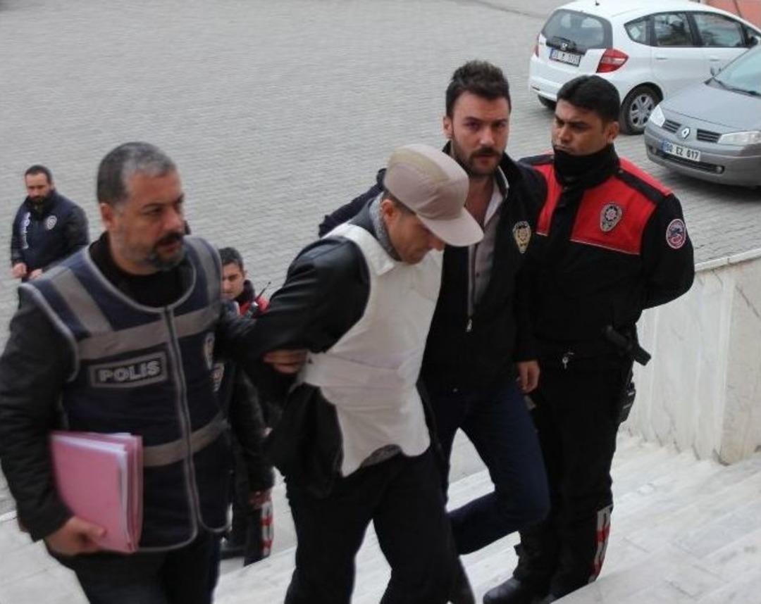 &Uuml;&ccedil; &Ccedil;ocuğa Cinsel İstismardan Tutuklandı