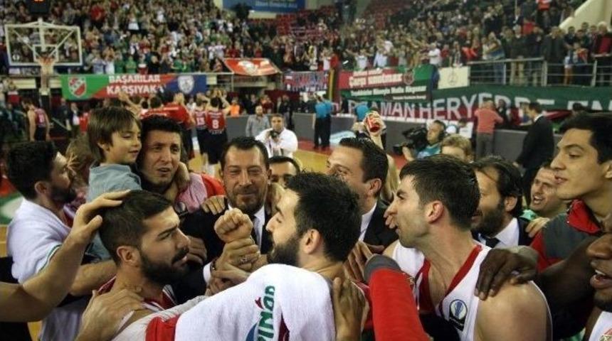 Kaf-kaf Avrupa&rsquo;ya U&ccedil;tu