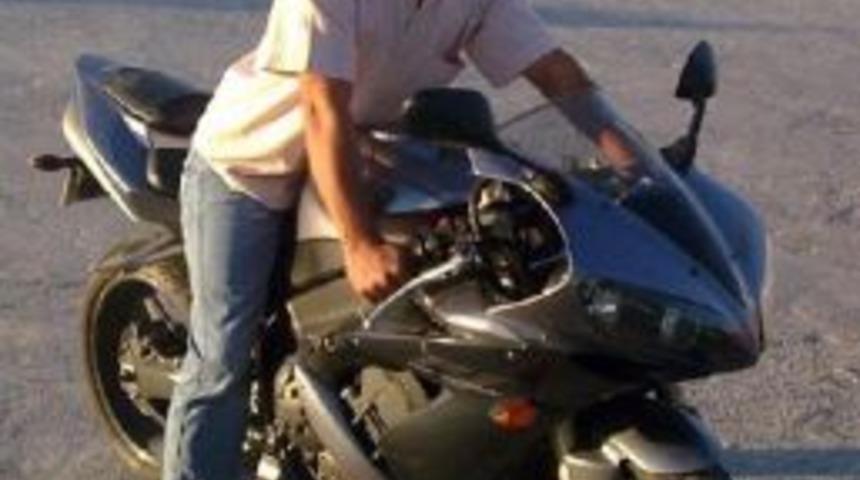 Av T&uuml;feğiyle Intihar Etti