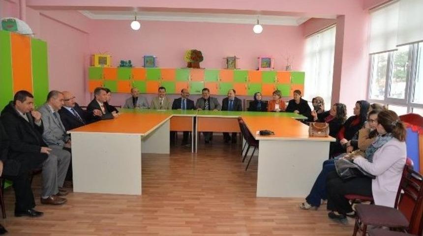 &Ccedil;ocuk Gelişimi Ve Eğitimi At&ouml;lyesi D&uuml;zenlenen T&ouml;renle Hizmete Girdi