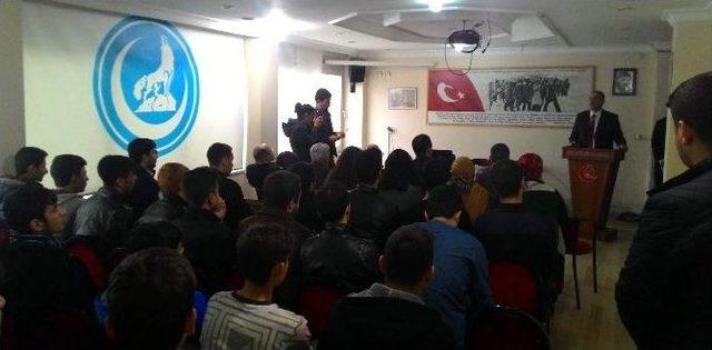 Aydın Ülkü Ocakları’ndan İstiklal Marşı Konferansı 1