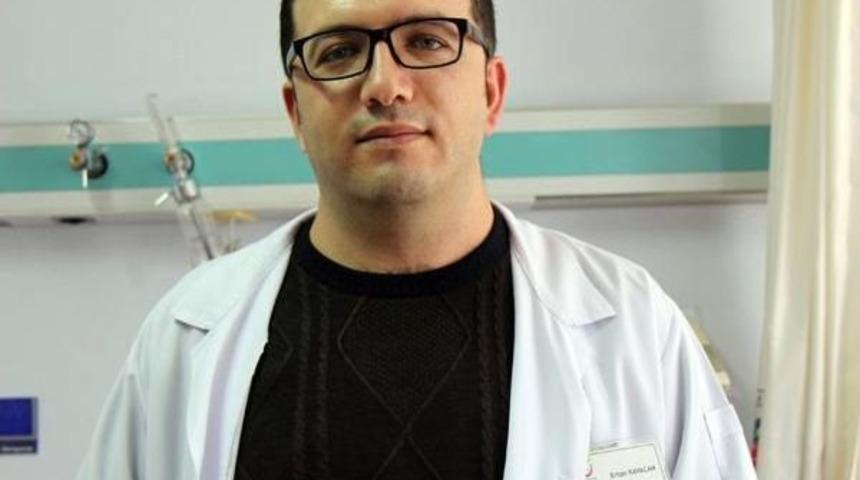 Uzm. Dr. Kayacan: Prostat B&uuml;y&uuml;mesini Kanserle Karıştırmayın