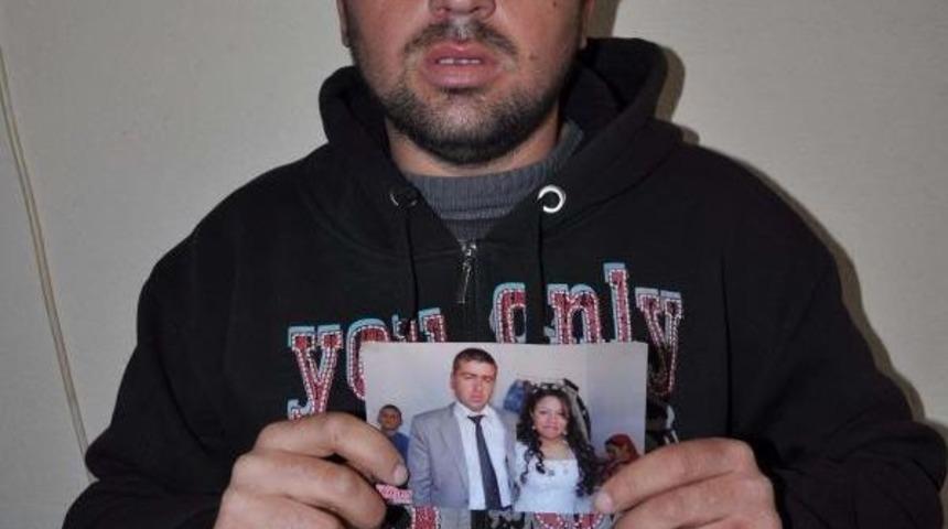 Kayıp Eşi Ve Oğlunu Arıyor