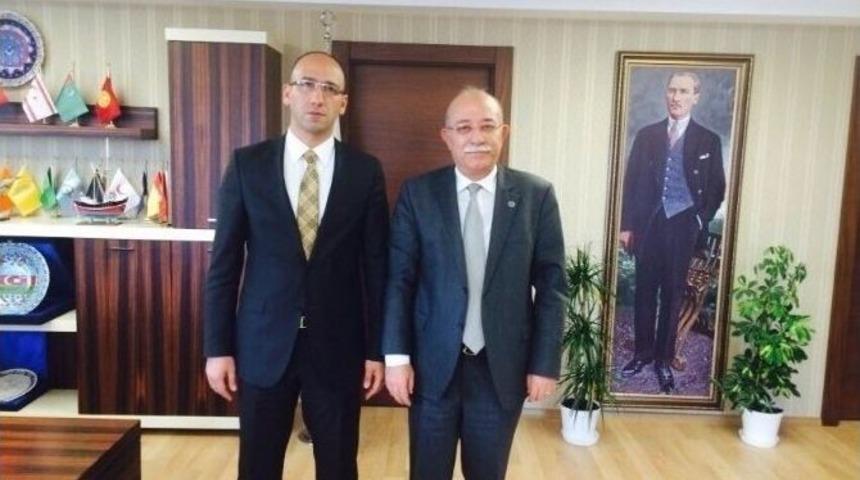 &Ouml;zbayram, Mhp Genel Merkezinde Resmi Başvurusunu Yaptı