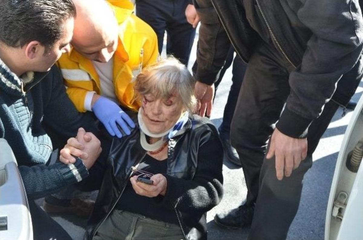 Direksiyon Hakimiyetini Kaybeden Kadın, Şerit Değiştirdi