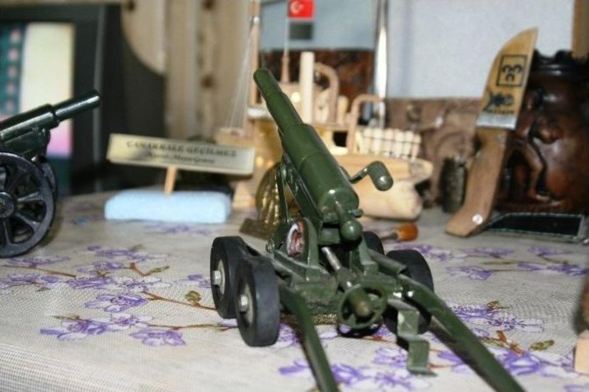 (&ouml;zel Haber) Mehmet&ccedil;iğin 1915 Silahları Maket Oldu