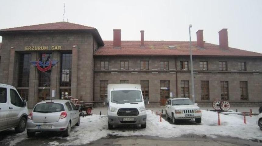 Devlet Demir Yolları Altın &Ccedil;ağını Yaşıyor