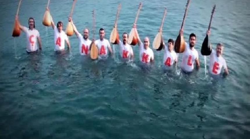 &Ccedil;anakkale T&uuml;rk&uuml;s&uuml;ne Havada, Karada, Denizde Klip