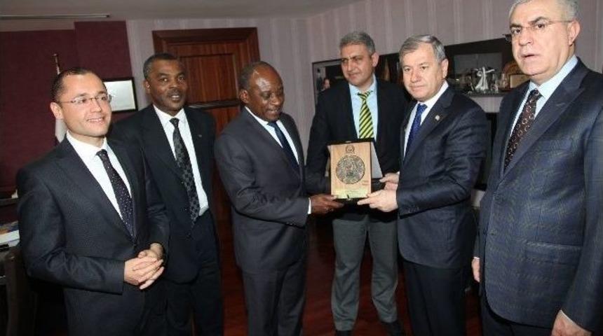 Gabon&rsquo;dan Adana&rsquo;ya Yatırım Ve İş Birliği &Ccedil;ağrısı