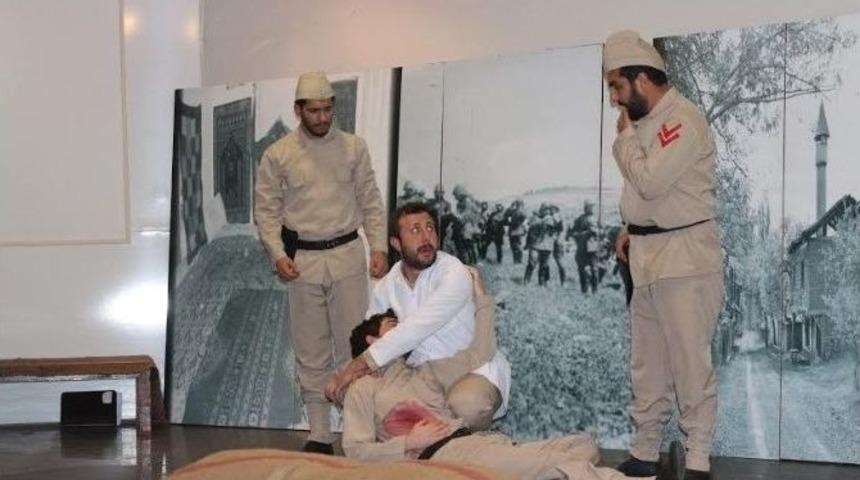 Beyşehir&rsquo;de &ldquo;benim Adım &Ccedil;anakkale&rdquo; Sahnelendi