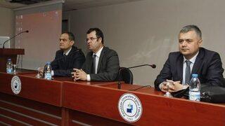 Paü’de ‘öğretmenin Bugünü Ve Geleceği’ Konuşuldu