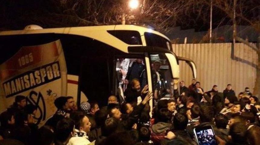 Manisaspor'da Sinirler Gerildi