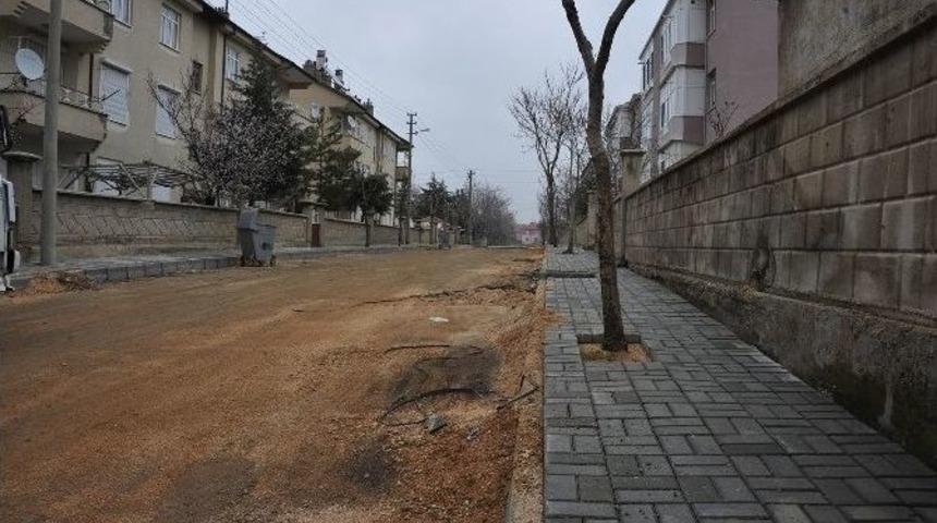 Karaman&rsquo;da Yol Ve Kaldırım &Ccedil;alışmaları